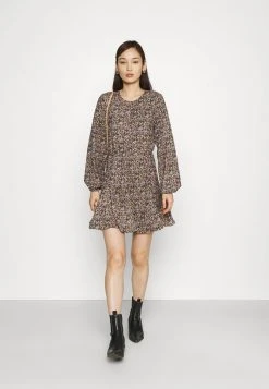 JDYMIA DRESS - Robe De Jour - Bitter Chocolate 9 JDYMIA DRESS - Robe De Jour - Bitter Chocolate -Promos JDY Boutique 7e722e135e074a4d88a4d4593f6aa269