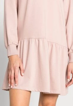 JDY NASHVILLE - Robe De Jour - Adobe Rose -Promos JDY Boutique 84068fc268d743f9a92a4d29579276c7