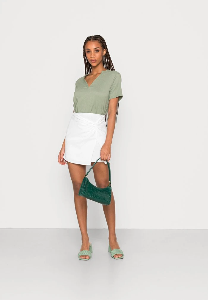 JDYLOTUS V NECK TOP - T-shirt Basique - Sea Spray 4 JDYLOTUS V NECK TOP - T-shirt Basique - Sea Spray – Image 2