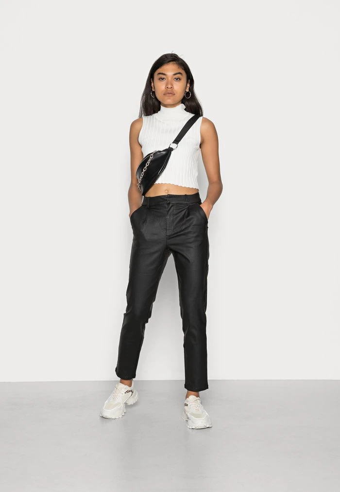 JDYNEWTHUNDER CHINO COATED - Pantalon Classique - Black 4 JDYNEWTHUNDER CHINO COATED - Pantalon Classique - Black – Image 2