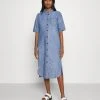 JDYPOPPY LIFE LONG DRESS - Robe Longue - Medium Blue Denim 2 JDYPOPPY LIFE LONG DRESS - Robe Longue - Medium Blue Denim -Promos JDY Boutique 89079a9c57c24636a99806813557f3f2