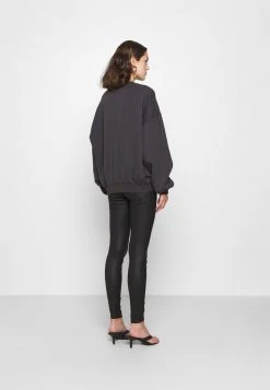 JDYNEWTHUNDER HIGH - Pantalon Classique - Black 11 JDYNEWTHUNDER HIGH - Pantalon Classique - Black -Promos JDY Boutique 89a0ce03c1c04d4ab0b180dc887a5a87