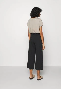 JDYGEGGO NEW ANCLE PANTS - Pantalon Classique - Black -Promos JDY Boutique 8d4437c3d5714bddb637de6d20f8d347