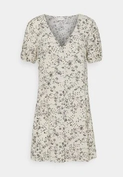 JDYSTAAR LIFE SHIRT DRESS - Robe De Jour - Tapioca/black -Promos JDY Boutique 8e66ec7640384c27976188e4da64fd17