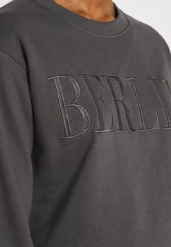 JDY TREATS - Sweatshirt - Asphalt 11 JDY TREATS - Sweatshirt - Asphalt -Promos JDY Boutique 8e70962f86224d959d8a654e9954a585