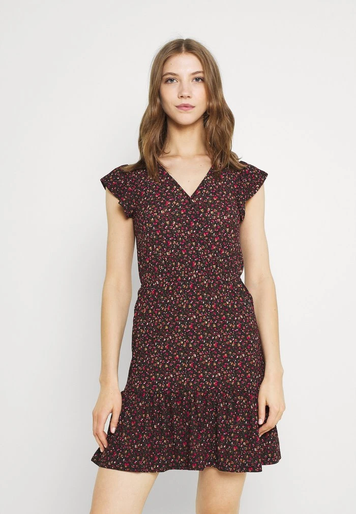 JDYGITTE SVAN CAPSLEEVE DRESS - Robe De Jour - Black/pink 3 JDYGITTE SVAN CAPSLEEVE DRESS - Robe De Jour - Black/pink