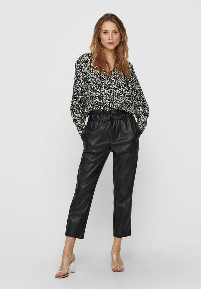 JDY Blouse - Black 4 JDY Blouse - Black – Image 2