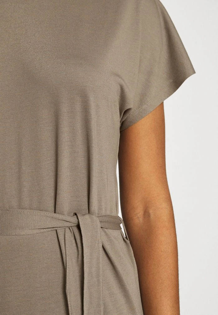 JDYURBAN GABRIELLA BELT DRESS - Robe En Jersey - Toasted Coconut 9 JDYURBAN GABRIELLA BELT DRESS - Robe En Jersey - Toasted Coconut – Image 7