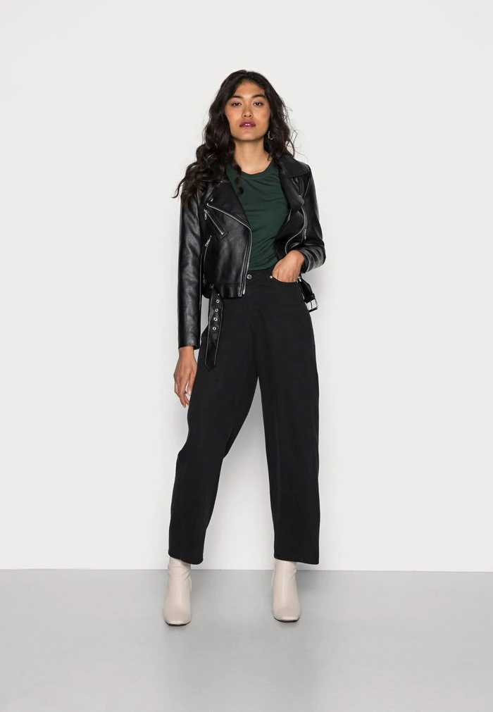 JDYGUJI - T-shirt à Manches Longues - Scarab 3 JDYGUJI - T-shirt à Manches Longues - Scarab