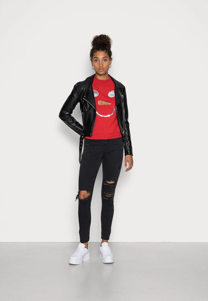 JDYOLGA JACQUARD - Pullover - True Red 4 JDYOLGA JACQUARD - Pullover - True Red – Image 2