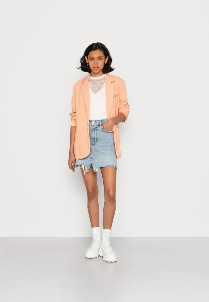 JDYGUNHILD - T-shirt Imprimé - Cloud Dancer 4 JDYGUNHILD - T-shirt Imprimé - Cloud Dancer – Image 2