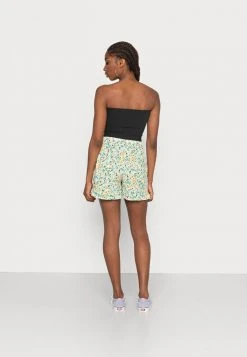 JDYSTARR LIFE WRAP - Short - Cloud Dancer/greenbriar/apricot 9 JDYSTARR LIFE WRAP - Short - Cloud Dancer/greenbriar/apricot -Promos JDY Boutique 9ed3ae483e404333ad6711eeb0b9a849