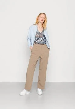 JDYSTARR LIFE V NECK - Blouse - Blue Indigo 8 JDYSTARR LIFE V NECK - Blouse - Blue Indigo -Promos JDY Boutique a010264e18ed4ede93f681cac8e958e5