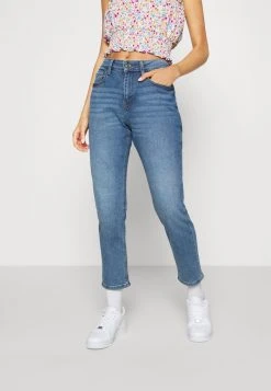 JDYNEWTYSON LIFE GIRLFRIEND - Jean Boyfriend - Light Blue Denim