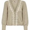 JDY SPITZENDETAIL - Gilet - Simply Taupe -Promos JDY Boutique a177e18c353b4825b75a407bfab54c5b