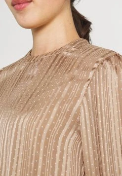 JDYRENNA - Blouse - Chanterelle -Promos JDY Boutique a50d1efbf99f430fb40ea164966ffe01