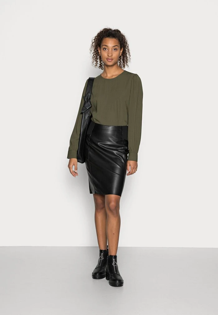 JDY SELINA - T-shirt à Manches Longues - Khaki 4 JDY SELINA - T-shirt à Manches Longues - Khaki – Image 2