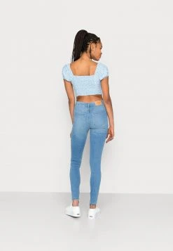 JDYNEWNIKKI LIFE BUTTON - Jeans Skinny - Light Blue Denim 9 JDYNEWNIKKI LIFE BUTTON - Jeans Skinny - Light Blue Denim -Promos JDY Boutique a66ec707fc9e43538e778ed7758b50be