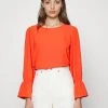 JDYLION ONECK - Blouse - Hot Sauce 1 JDYLION ONECK - Blouse - Hot Sauce -Promos JDY Boutique a86c731306fd42108546598bd3636c6d