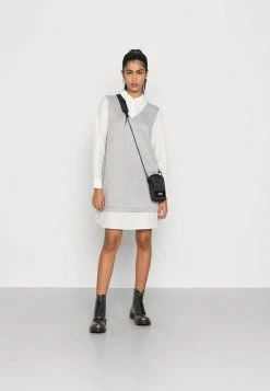 JDYTONSY - Robe Pull - Mottled Light Grey 8 JDYTONSY - Robe Pull - Mottled Light Grey -Promos JDY Boutique a8fe2cb87b5a4727ae371392b3acb645