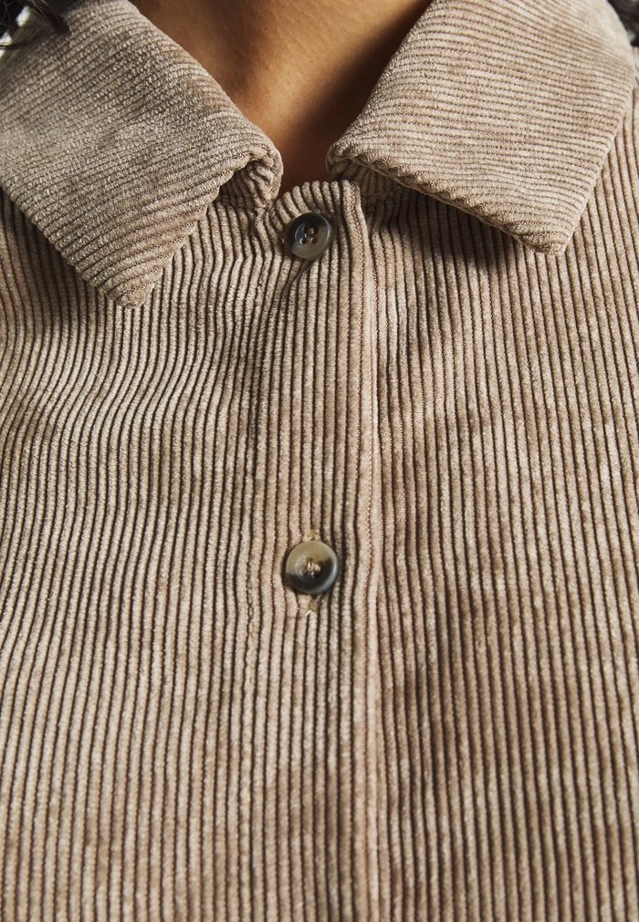 JDYULLA - Blouse - Portabella 7 JDYULLA - Blouse - Portabella – Image 5