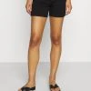 JDYLARA LIFE - Short - Black 1 JDYLARA LIFE - Short - Black -Promos JDY Boutique aa529a0ef5104c0e9f5bc33357a38411
