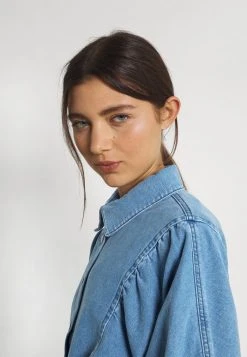 JDYSIA LIFE OVERSIZED PUFF SHIRT - Chemisier - Light Blue Denim -Promos JDY Boutique abf9af3c7048453a9329ec13531775e2