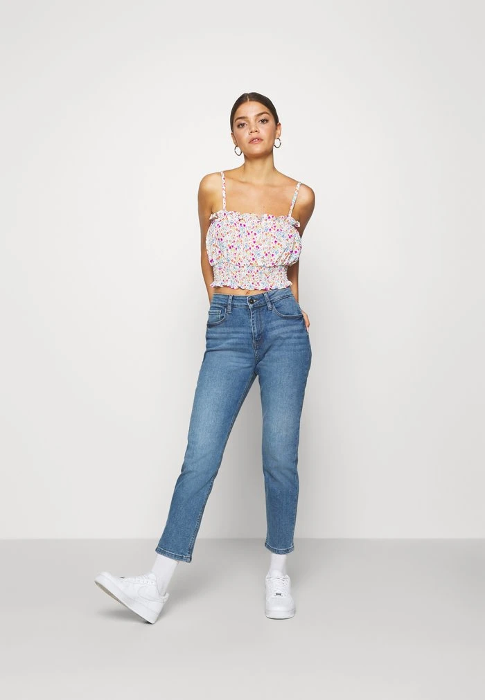 JDYNEWTYSON LIFE GIRLFRIEND - Jean Boyfriend - Light Blue Denim 4 JDYNEWTYSON LIFE GIRLFRIEND - Jean Boyfriend - Light Blue Denim – Image 2