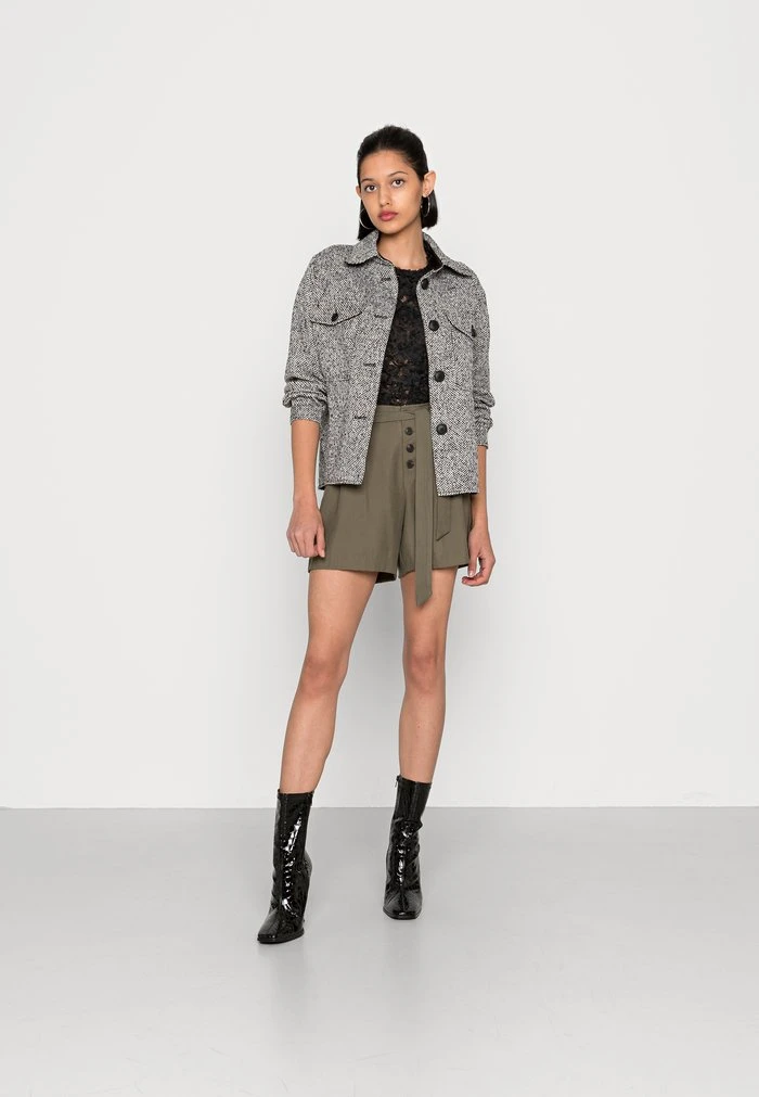 JDYSIA - Blouse - Black 4 JDYSIA - Blouse - Black – Image 2