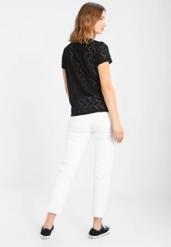 JDY T-shirt Imprimé - Black 9 JDY T-shirt Imprimé - Black -Promos JDY Boutique b10c8a9dce224486877d424366a4bd53