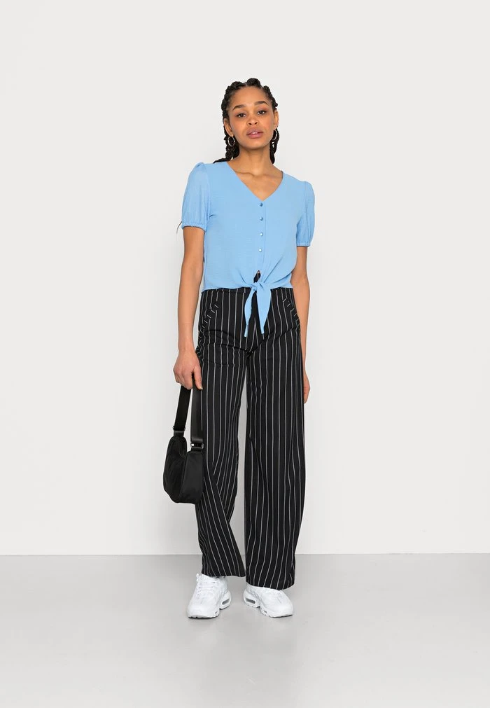 JDYTAYLOR - Blouse - Little Boy Blue 4 JDYTAYLOR - Blouse - Little Boy Blue – Image 2