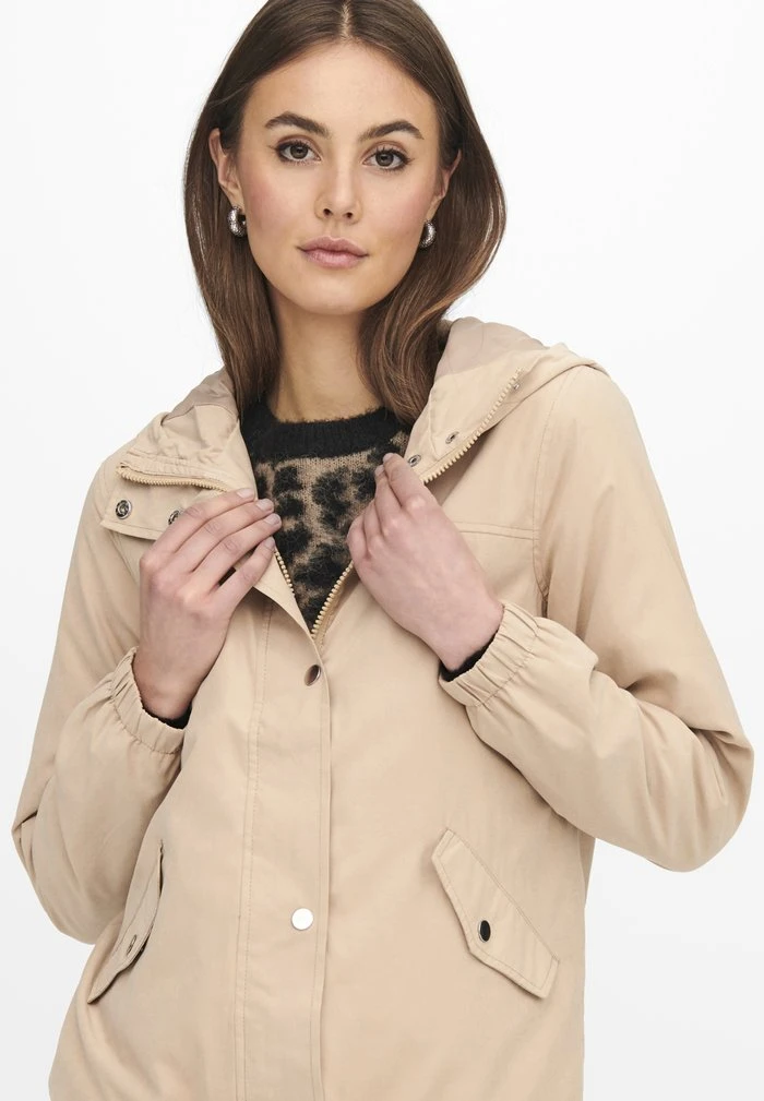 JDYNEWHAZEL SHINE JACKET - Veste Légère - Sand 6 JDYNEWHAZEL SHINE JACKET - Veste Légère - Sand – Image 4