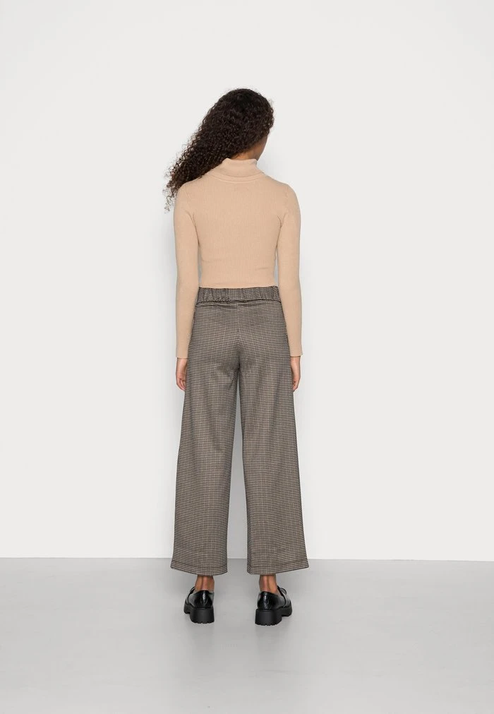 JDYGEGGO MIA LONG CHECK PANT - Pantalon Classique - Cobblestone 5 JDYGEGGO MIA LONG CHECK PANT - Pantalon Classique - Cobblestone – Image 3