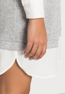 JDYTONSY - Robe Pull - Mottled Light Grey 11 JDYTONSY - Robe Pull - Mottled Light Grey -Promos JDY Boutique b54147c6114e45e6b21badb64b3eeb78