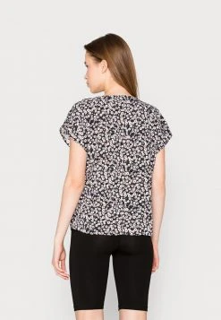 JDYSTARR LIFE V NECK - Blouse - Black 9 JDYSTARR LIFE V NECK - Blouse - Black -Promos JDY Boutique b6020f72271a49d39a4e97f2781ce6a1