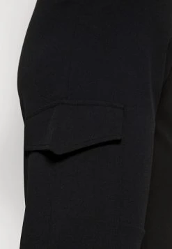 JDYCATIA POCKET PANT - Pantalon Cargo - Black 11 JDYCATIA POCKET PANT - Pantalon Cargo - Black -Promos JDY Boutique b697827d71034ff8b60dfaaa1f05d0fc