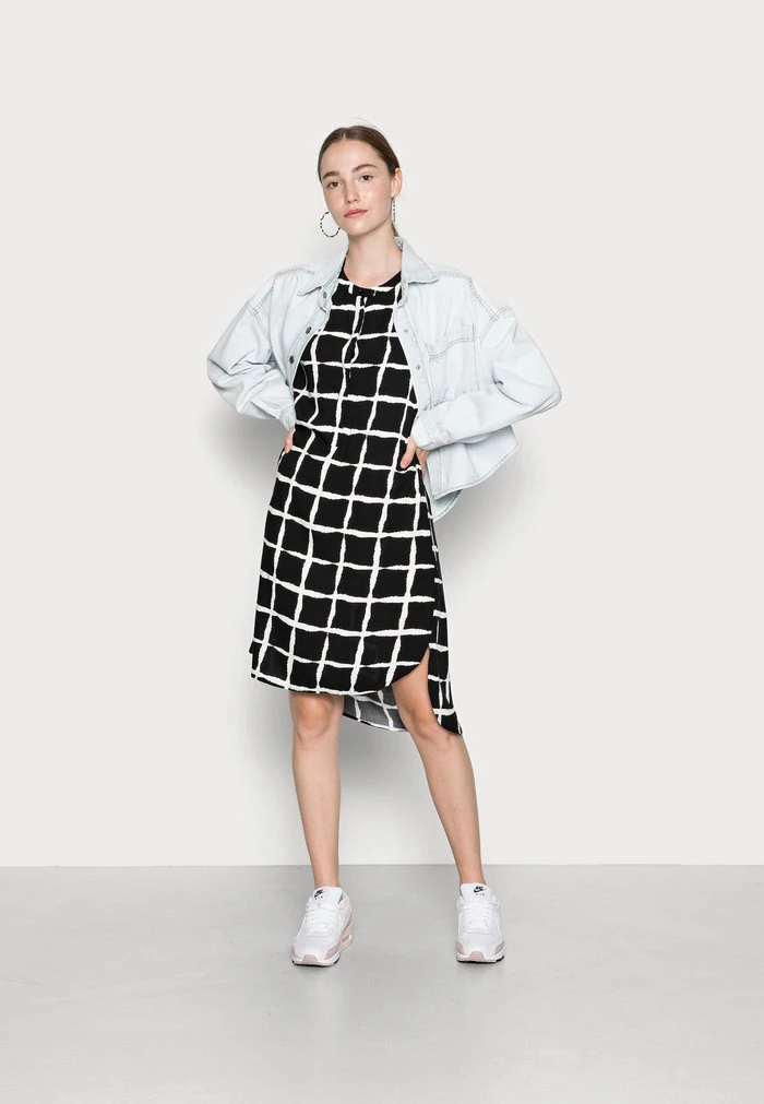 JDYPIPPA - Robe Chemise - Black/white 4 JDYPIPPA - Robe Chemise - Black/white – Image 2