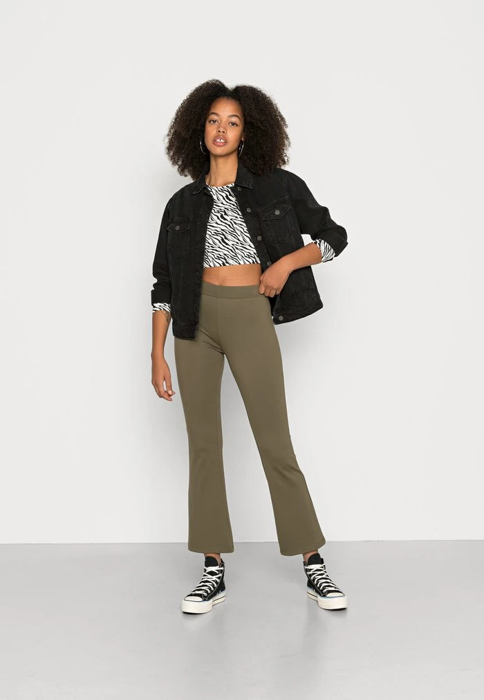 JDY PRETTY - Pantalon Classique - Kalamata 4 JDY PRETTY - Pantalon Classique - Kalamata – Image 2