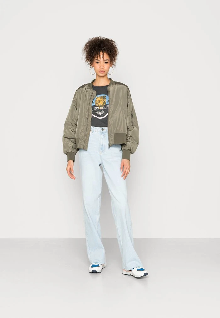 JDYFAROCK - T-shirt Imprimé - Obsidian/lion Heart 4 JDYFAROCK - T-shirt Imprimé - Obsidian/lion Heart – Image 2