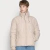 JDYDAKOTA SHORT PADDED JACKET - Veste D'hiver - Simply Taupe 1 JDYDAKOTA SHORT PADDED JACKET - Veste D'hiver - Simply Taupe -Promos JDY Boutique c3d013f2d60d4578afada358dc544b8c