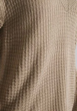 JDYALICE V NECK - Pullover - Simply Taupe -Promos JDY Boutique c62b017b98174da9b812a4a7167caa2f