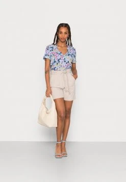 JDYLOTUS V NECK TOP - T-shirt Basique - Brunnera Blue 8 JDYLOTUS V NECK TOP - T-shirt Basique - Brunnera Blue -Promos JDY Boutique c73f7248300340868bf146dc6601aef8