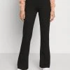 JDY PRETTY FLARE JRS NOOS - Pantalon Classique - Black