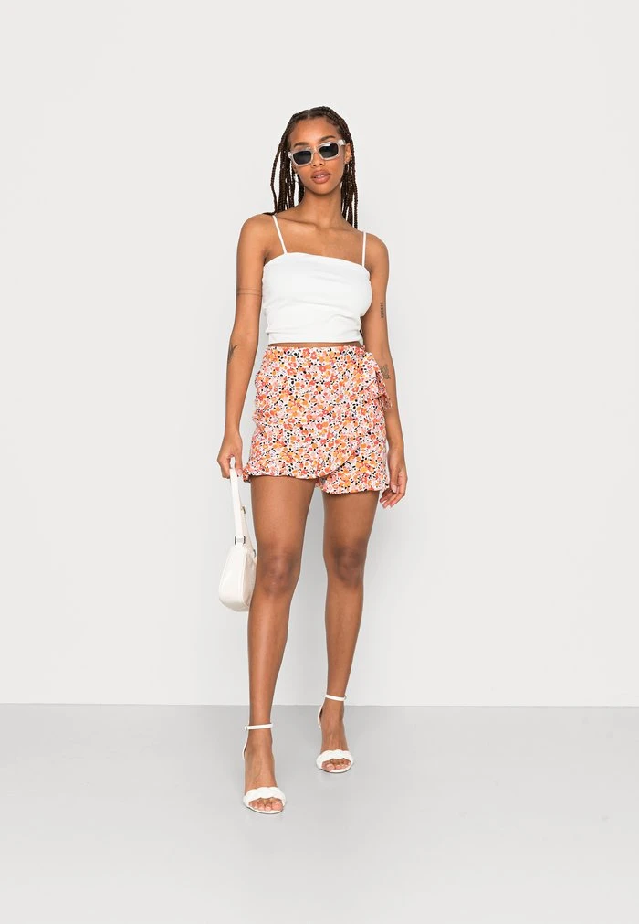 JDYSTARR LIFE WRAP - Short - Cloud Dancer/spiced Coral 4 JDYSTARR LIFE WRAP - Short - Cloud Dancer/spiced Coral – Image 2