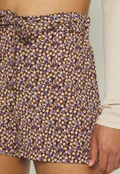 JDYSTAAR LIFE - Short - Black 11 JDYSTAAR LIFE - Short - Black -Promos JDY Boutique ccaa1c732d2d41889a2fe45af58057f0