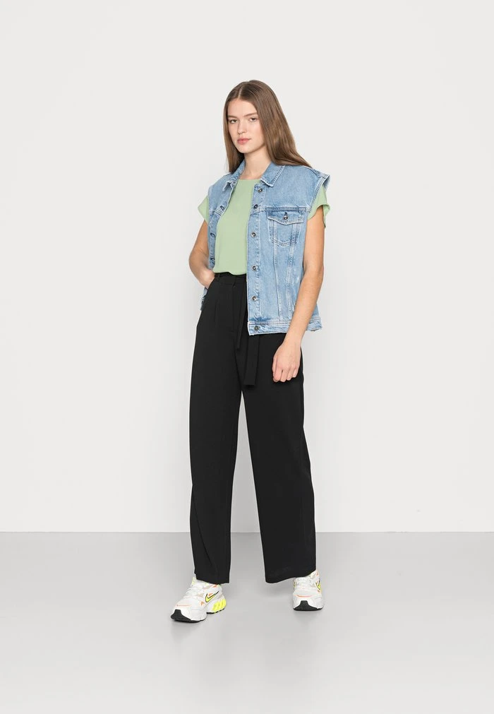 JDYTANJA WIDE PANT - Pantalon Classique - Black 4 JDYTANJA WIDE PANT - Pantalon Classique - Black – Image 2