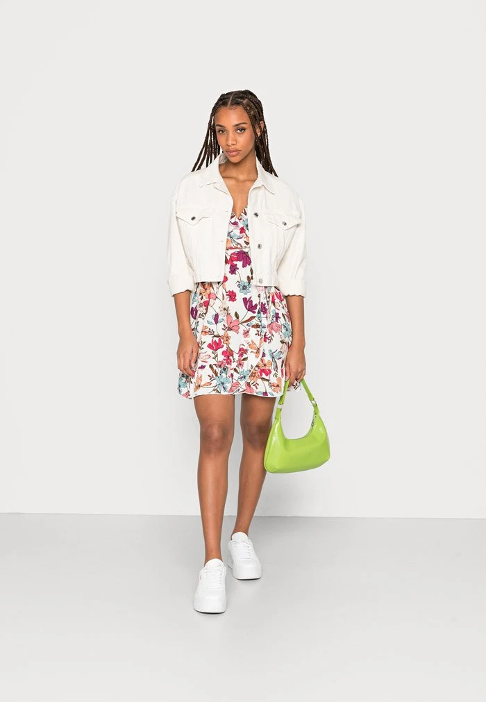 JDYSTARR LIFE WRAP DRESS - Robe De Jour - Cloud Dancer 4 JDYSTARR LIFE WRAP DRESS - Robe De Jour - Cloud Dancer – Image 2