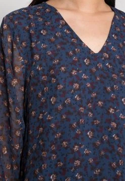 JDYOFELIA V NECK - Blouse - Mood Indigo 11 JDYOFELIA V NECK - Blouse - Mood Indigo -Promos JDY Boutique cf0b704708e74b869c265bafa0b76adf