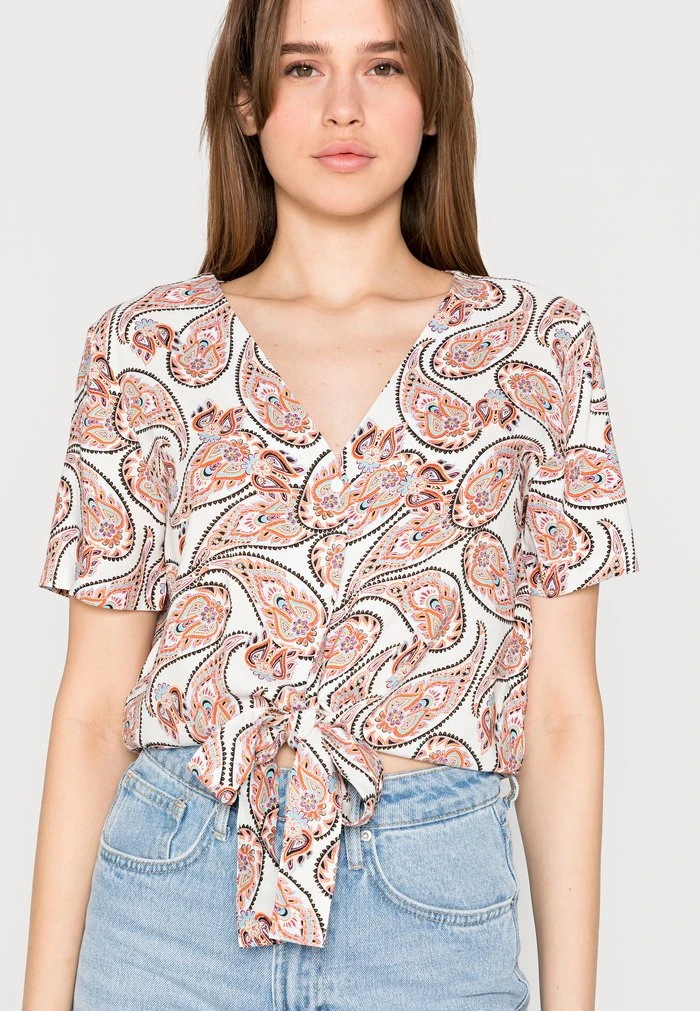 JDY Blouse - Cloud Dancer 7 JDY Blouse - Cloud Dancer – Image 5