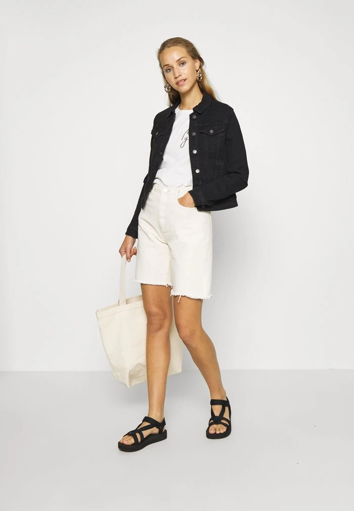 JDYNEWWINNER JACKET BOX - Veste En Jean - Black Denim 4 JDYNEWWINNER JACKET BOX - Veste En Jean - Black Denim – Image 2